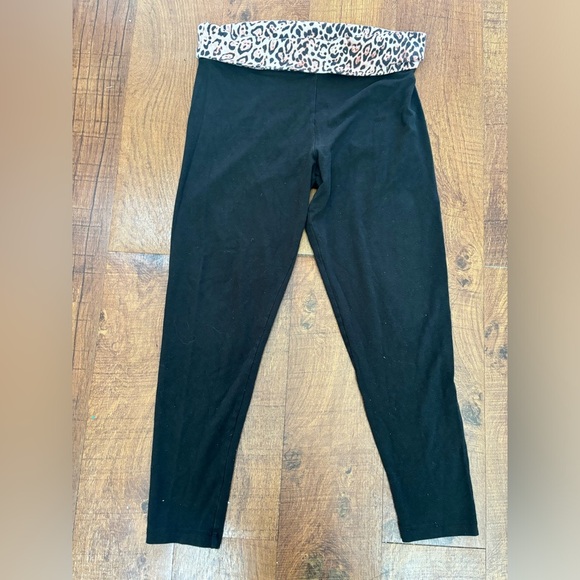 Victoria's Secret Pants - Victoria’s Secret yoga leggings activewear women Sz medium